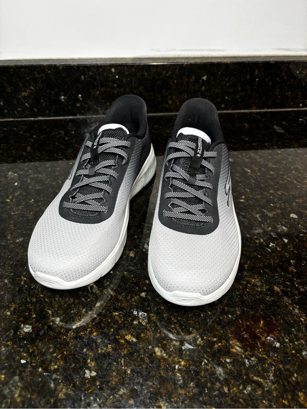 SKECHERS NWOT GOWALK Lightweight Grey & Black Ombré Slip-On Sneaker - Picture 2 of 11